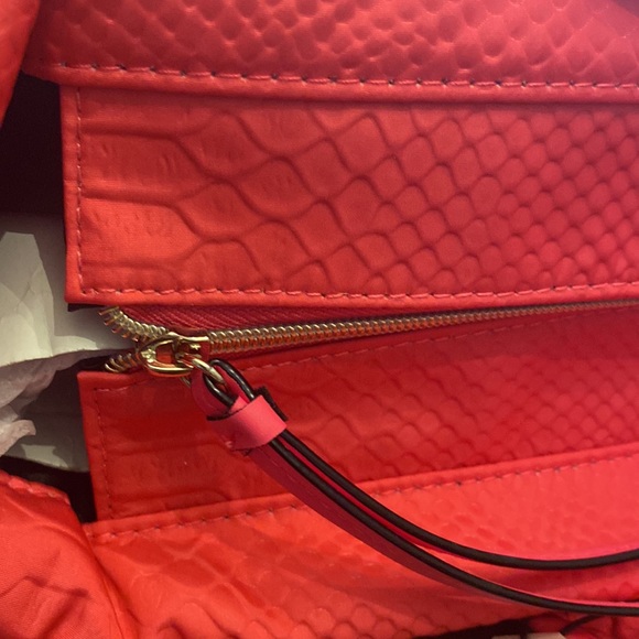 Victoria secret x large bright pink travel tote bag New with tags - Picture 4 of 5